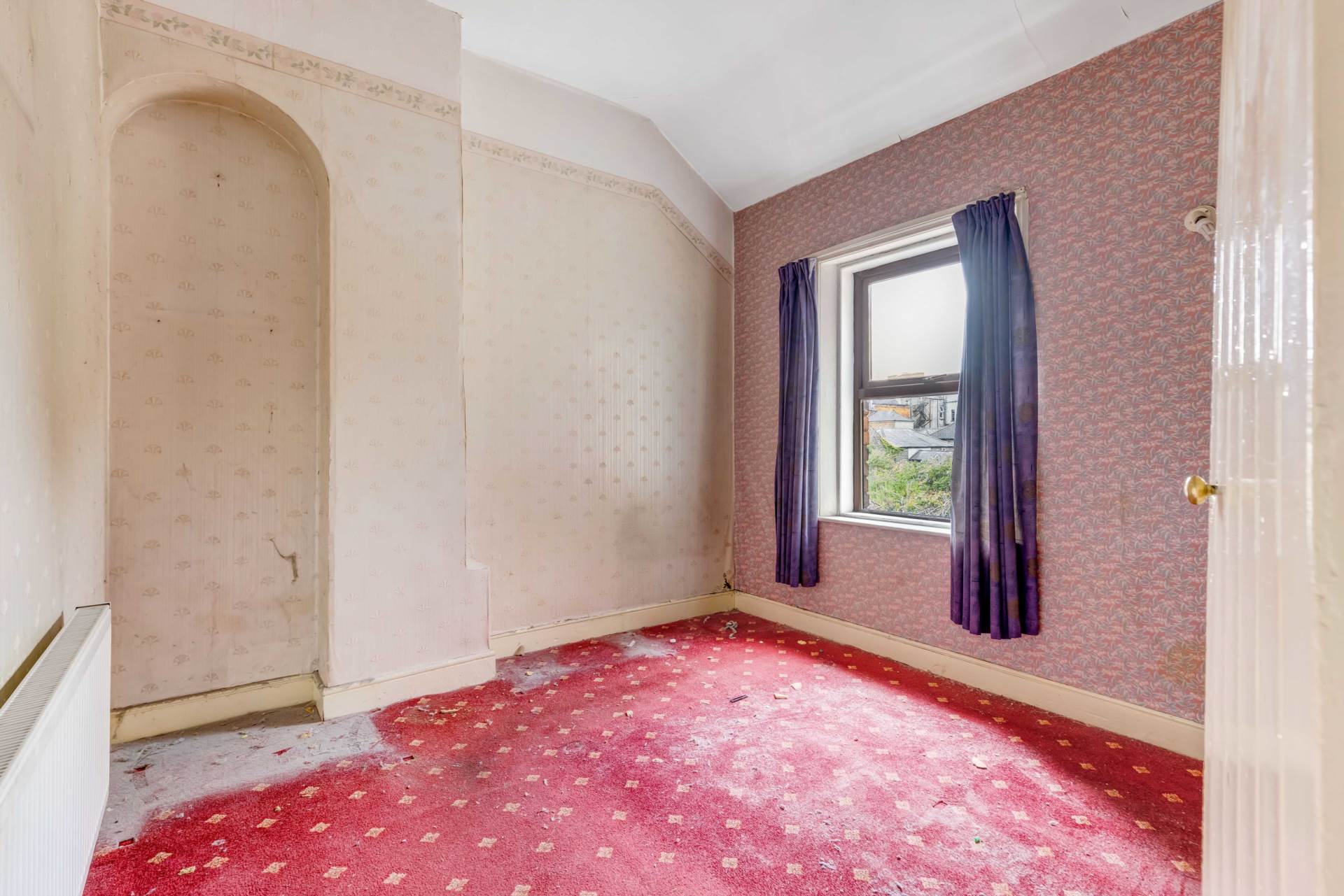 24 Chapel Street, Dundalk, Co Louth  24 Chapel Street, Dundalk, Co Louth