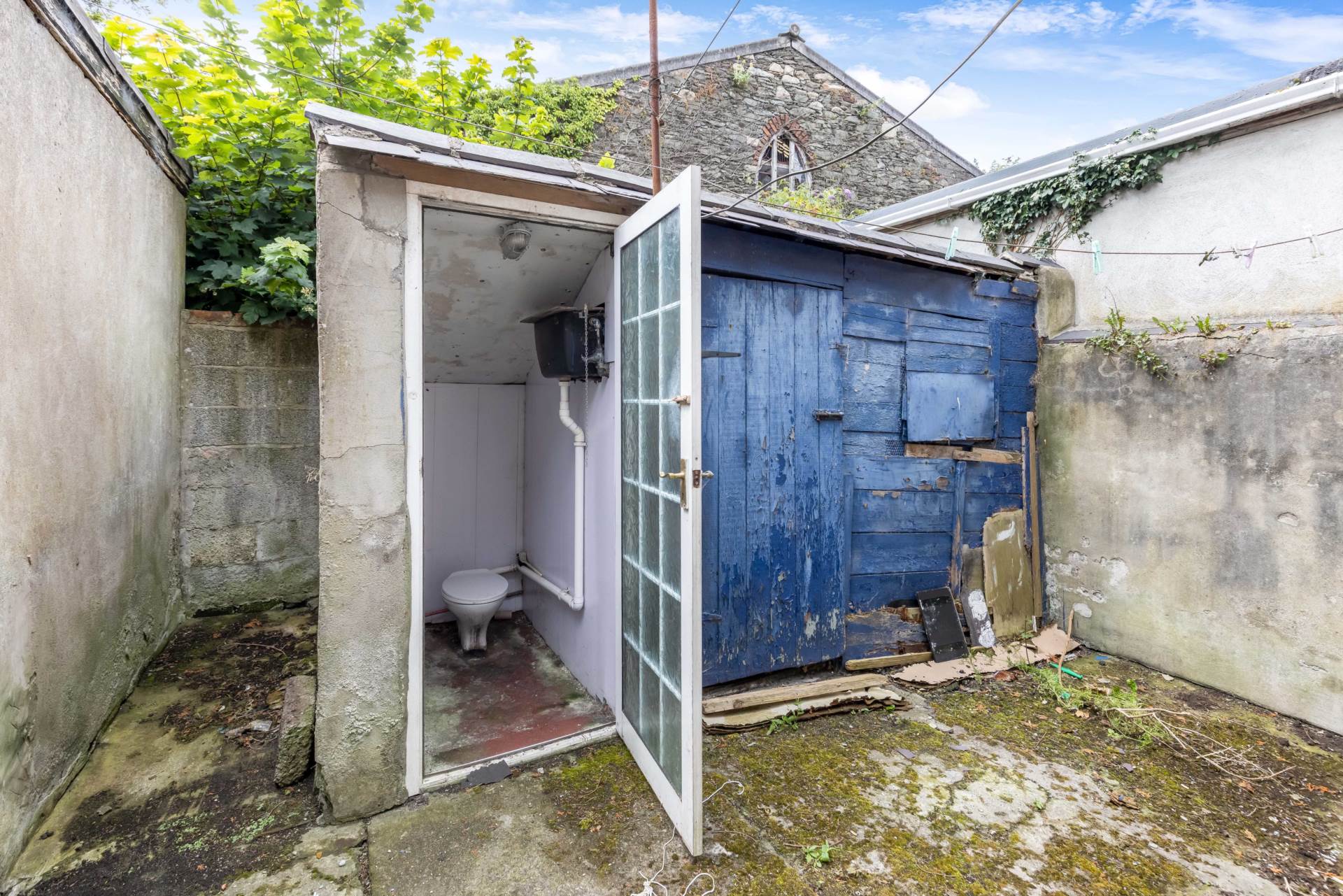 24 Chapel Street, Dundalk, Co Louth  24 Chapel Street, Dundalk, Co Louth