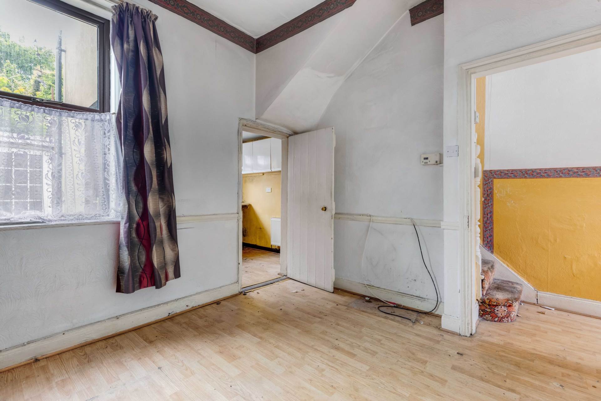 24 Chapel Street, Dundalk, Co Louth  24 Chapel Street, Dundalk, Co Louth