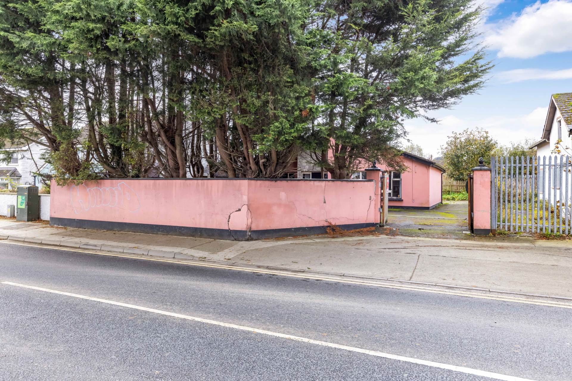 1A Castletown Road, Dundalk, Co Louth  1A Castletown Road, Dundalk, Co Louth