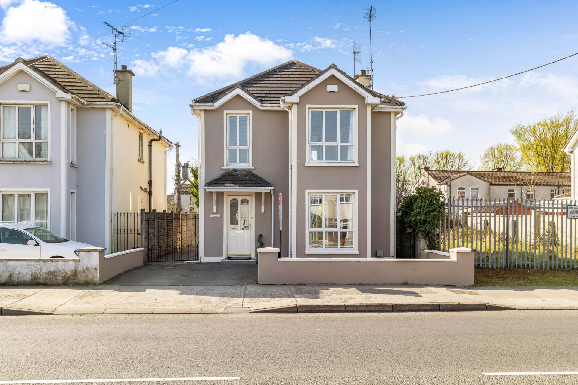 Brook House,Avenue Road, Dundalk Co.Louth A91 Y2C1