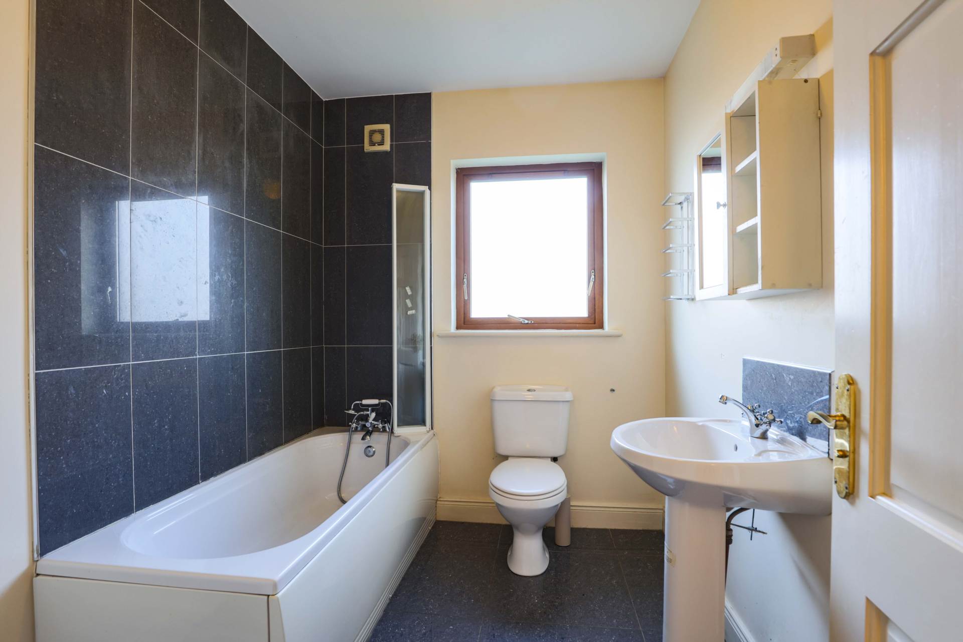 16 Ard Na Carraig, Lis Na Dara, Dundalk, Co Louth A91 WK7E 16 Ard Na Carraig, Lis Na Dara, Dundalk, Co Louth A91 WK7E