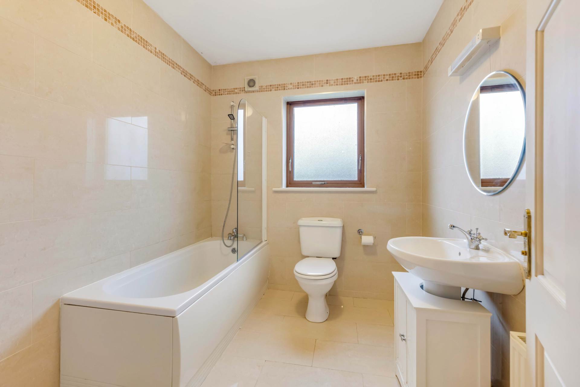 18 Ard Na Carraig, Lis Na Dara, Dundalk, Co Louth A91 HKH9 18 Ard Na Carraig, Lis Na Dara, Dundalk, Co Louth A91 HKH9