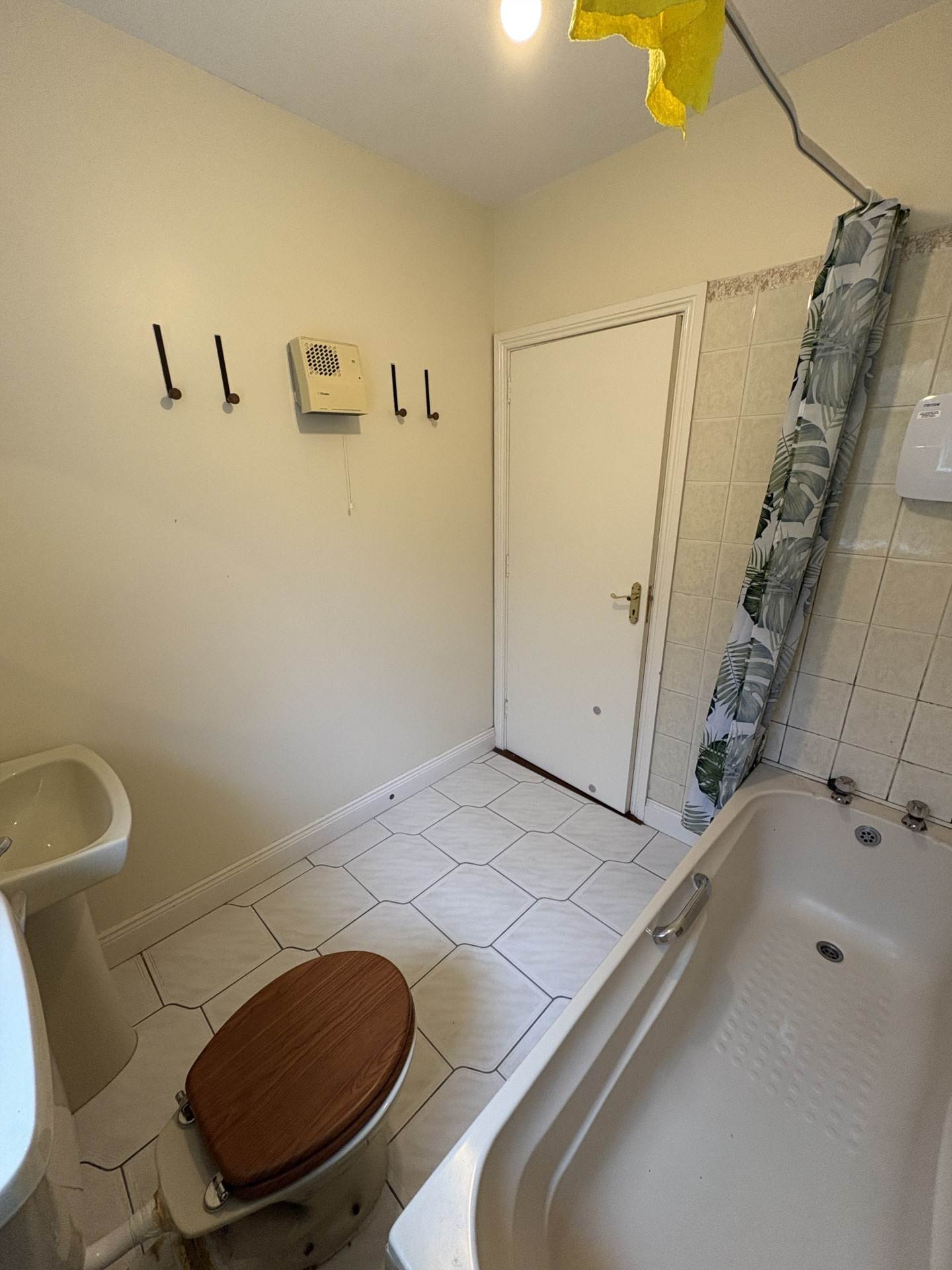 8 Saint Anne`s Court, Anne Street, Dundalk,Co Louth A91 YA24