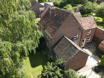 Davenport Place, Watlington, Image 2