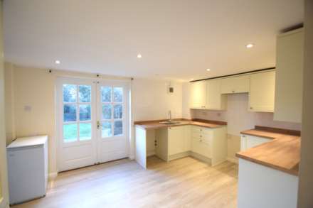 Shirburn, Nr Watlington, Image 2