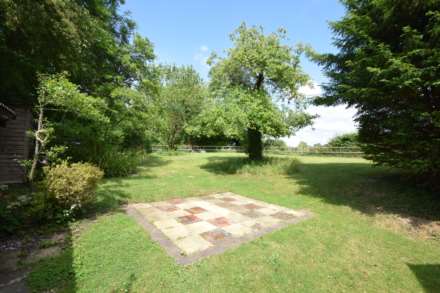 Shirburn, Oxon, Image 3