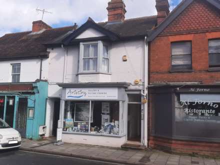 Retail, Reading Road, Henley-on-Thames, Oxfordshire RG9 1AB