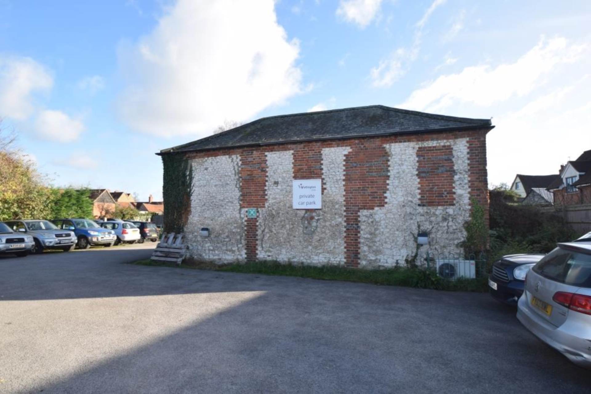 Off High Street, Watlington, Image 2