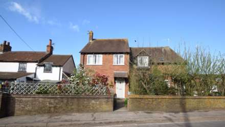 Property For Sale Britwell Road, Watlington