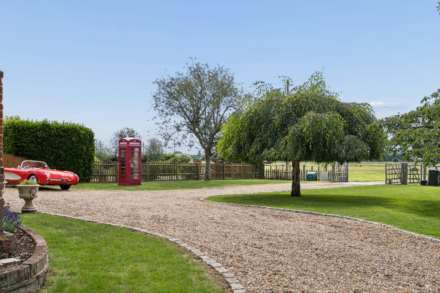 Common Road, Dorney Common, Image 37