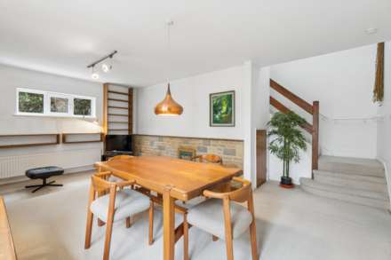 High Street, Chalgrove, Image 4