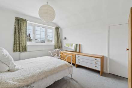 High Street, Chalgrove, Image 7