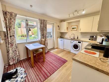Sycamore Close, Watlington, Image 5