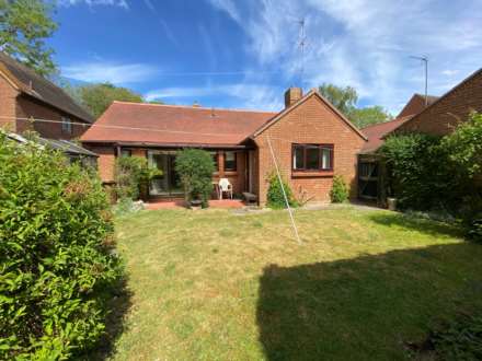 The Meadows, Watlington, Image 14