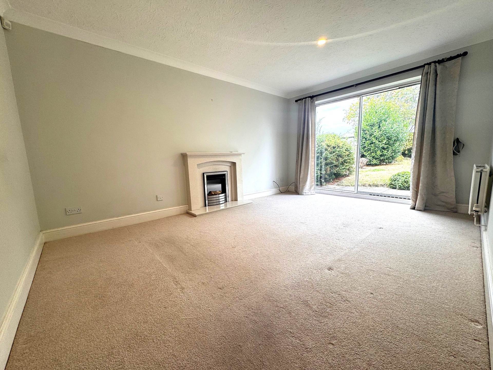 Sixpenny Lane, Chalgrove, Image 2