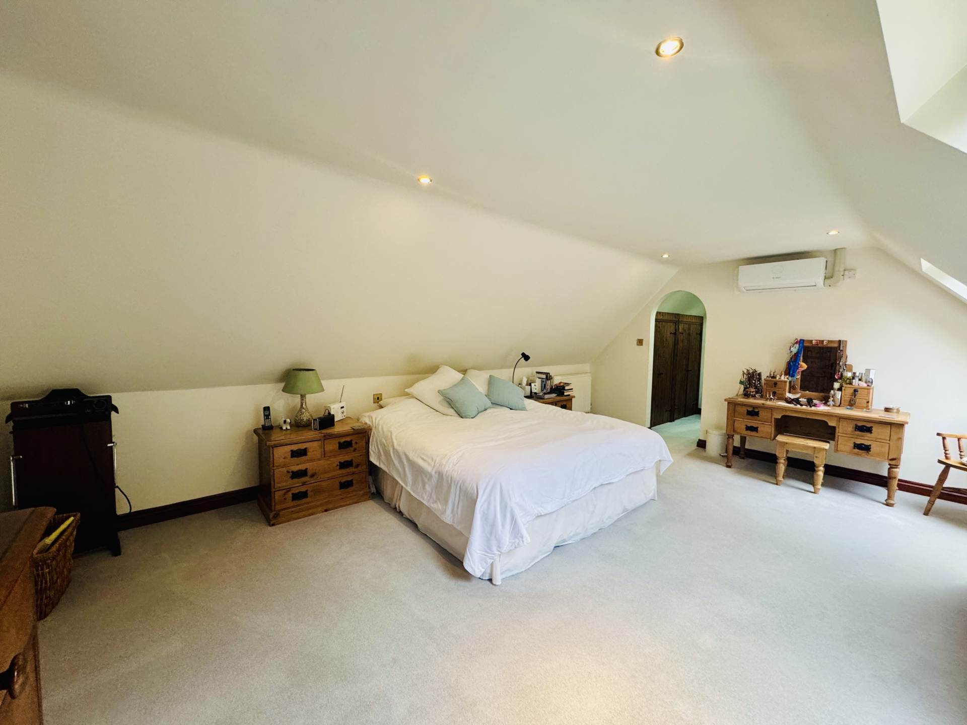 Playhatch Barn, Playhatch, Image 14