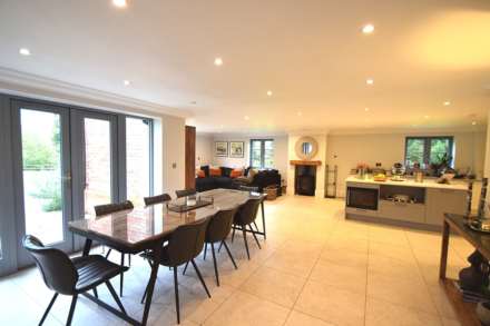 Braemar House, Lewknor, Image 2