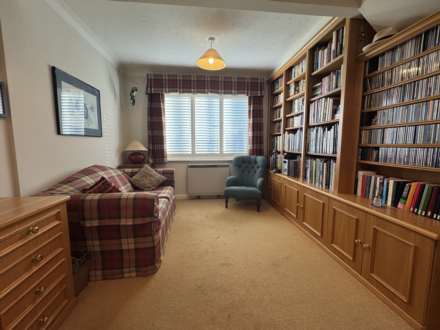 The Meadows, Watlington, Image 10