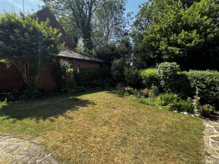 The Meadows, Watlington, Image 20