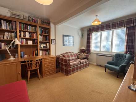 The Meadows, Watlington, Image 9