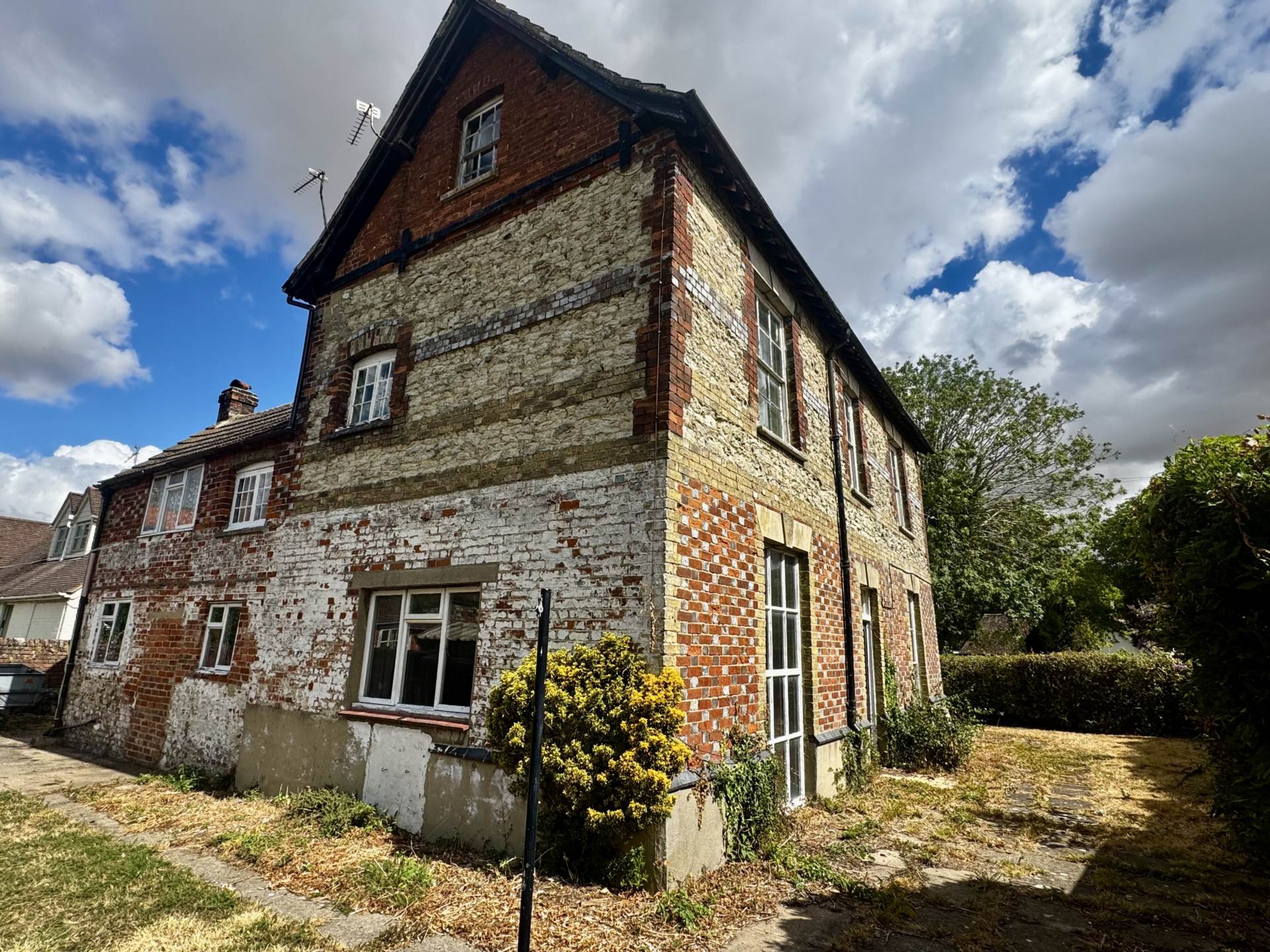 The Chestnuts, Benson, Image 21