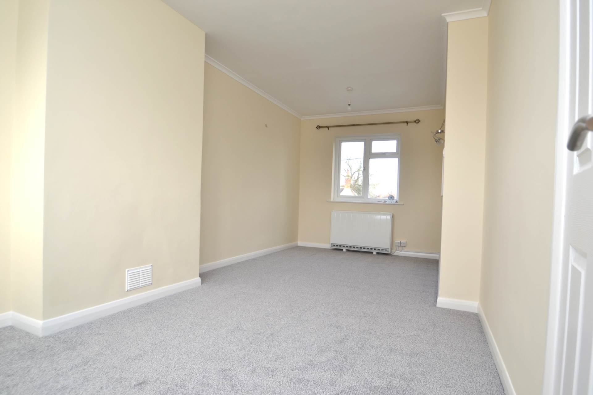 High St, Chalgrove, Image 2