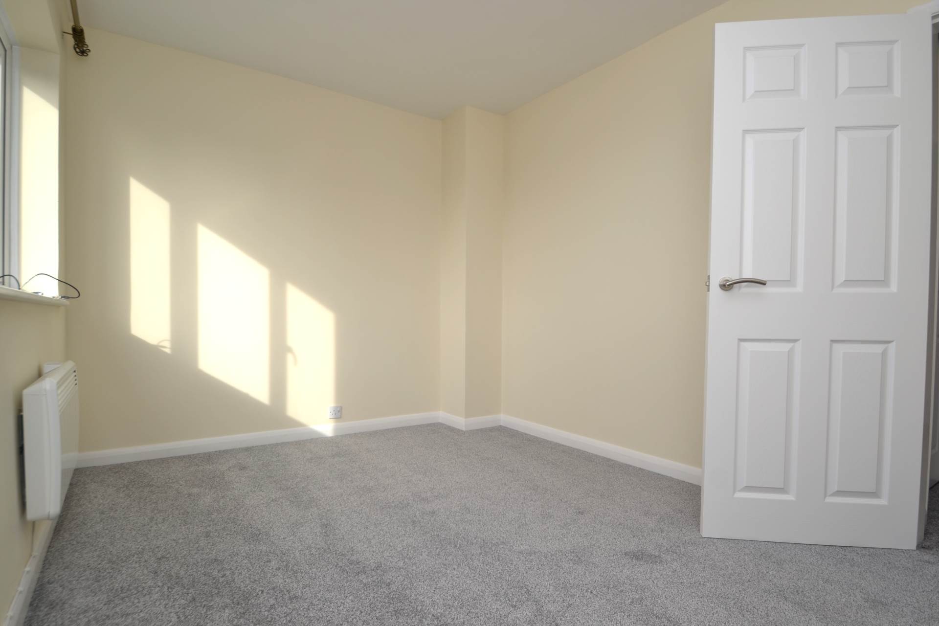 High St, Chalgrove, Image 4