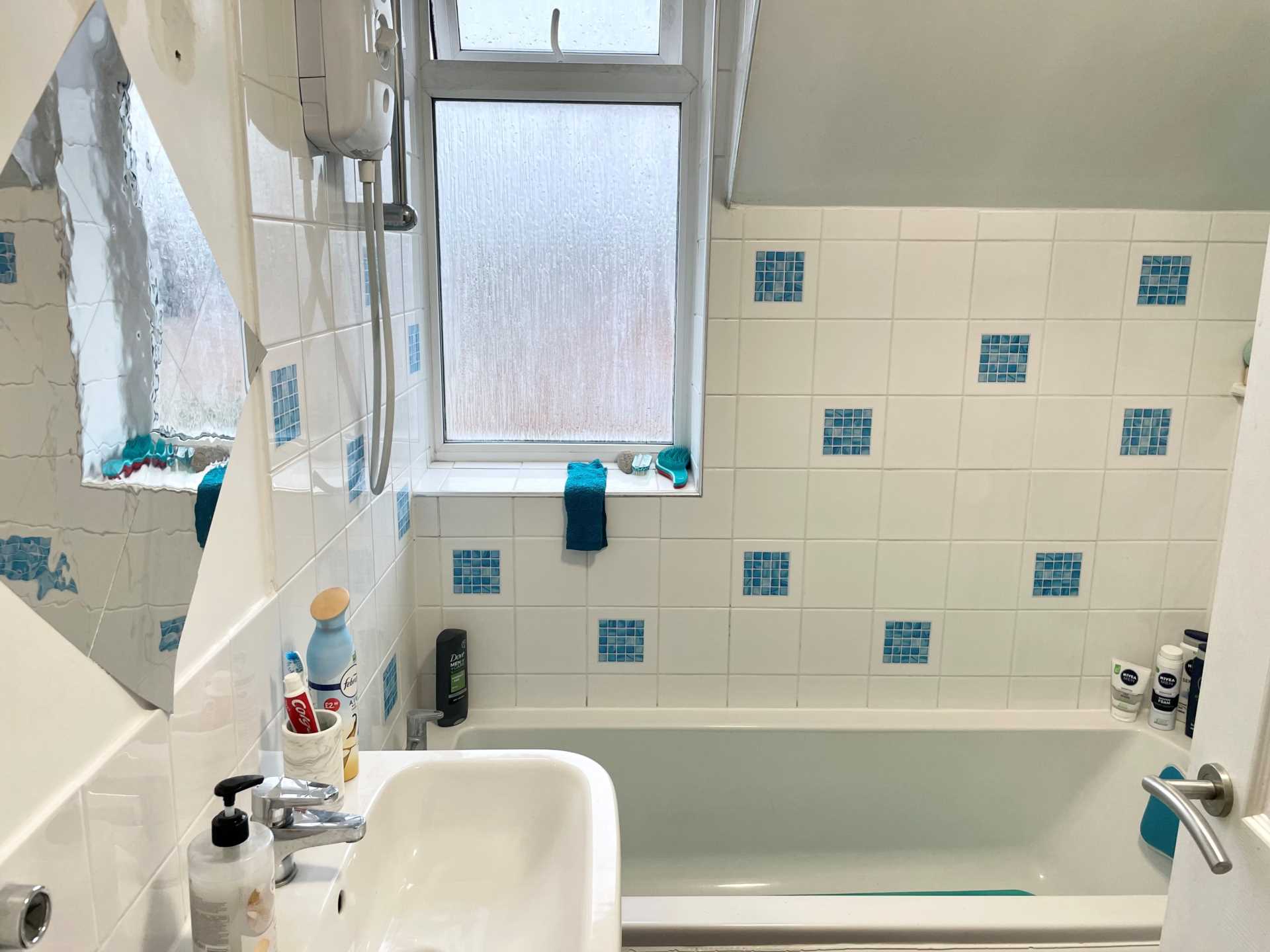 High St, Chalgrove, Image 6