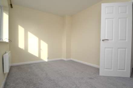 High St, Chalgrove, Image 4