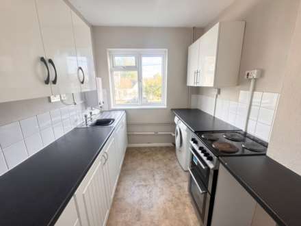 High Street, Chalgrove, Image 2