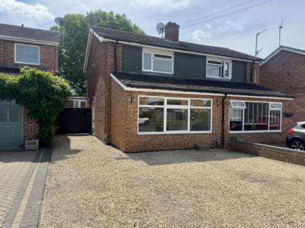Westfield Road, Benson, Image 1