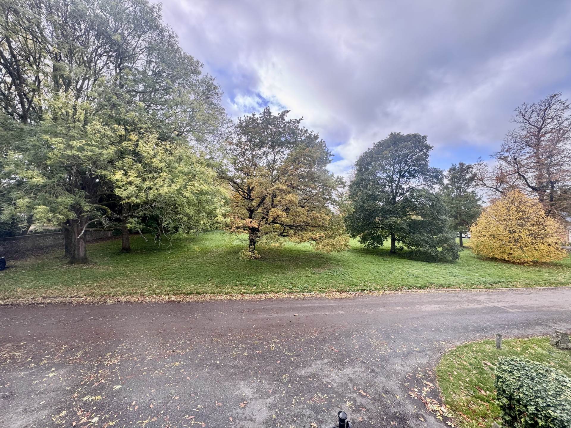 The Green, Aston Rowant, Image 7