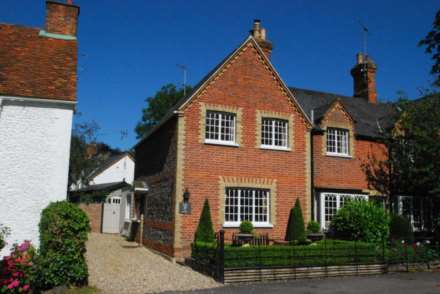 The Green, Aston Rowant