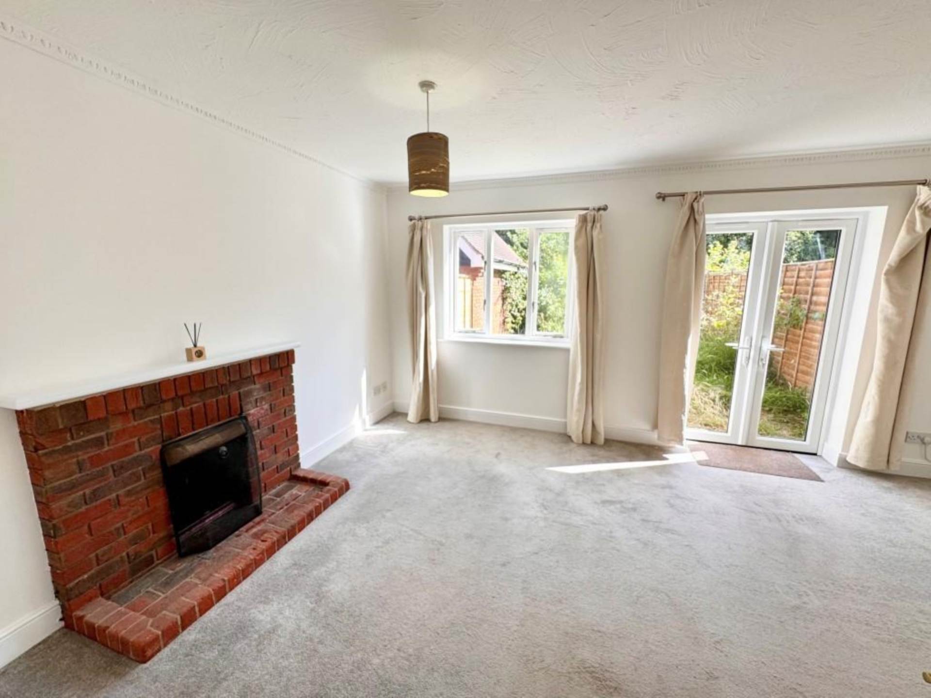 Lewknor Close, Lewknor, Image 2