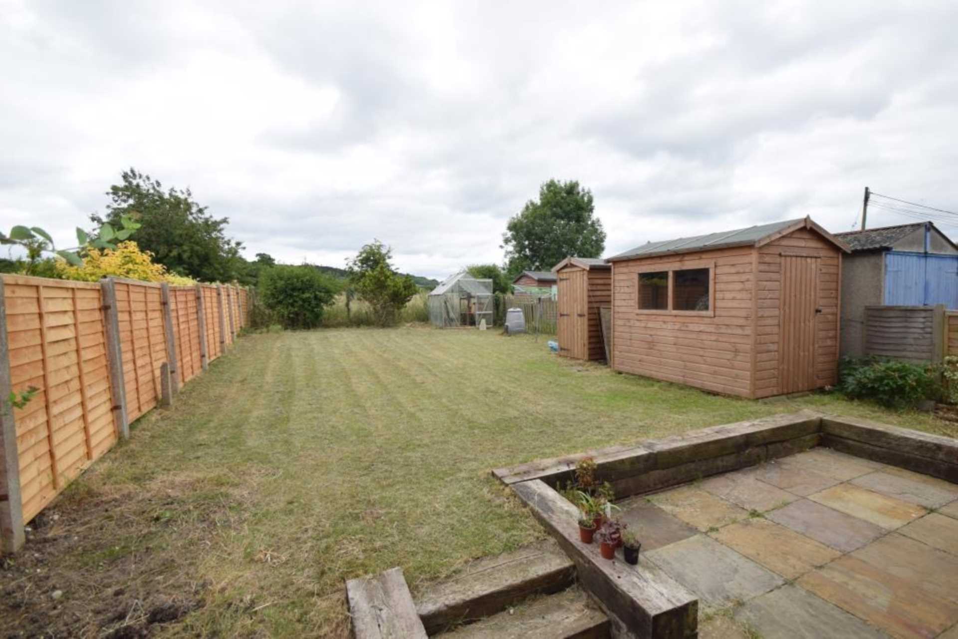 Chiltern Gardens, Watlington, Image 13