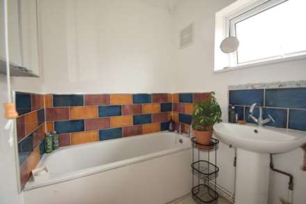 Chiltern Gardens, Watlington, Image 11