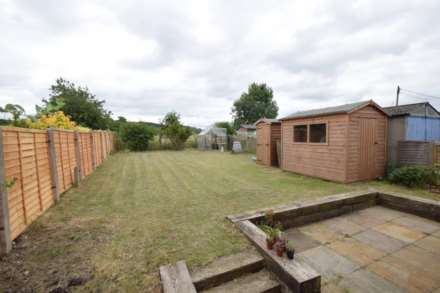 Chiltern Gardens, Watlington, Image 13
