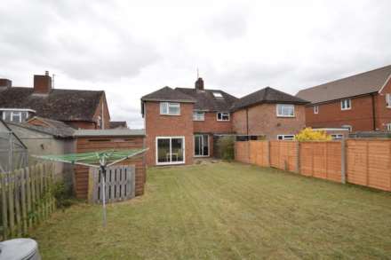 Chiltern Gardens, Watlington, Image 14