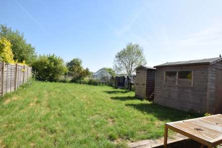Chiltern Gardens, Watlington, Image 16