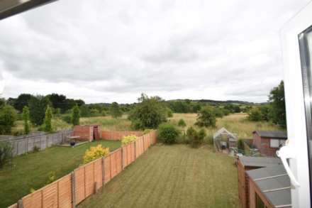 Chiltern Gardens, Watlington, Image 2