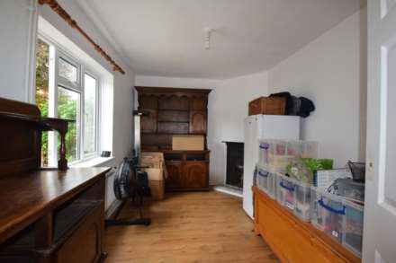 Chiltern Gardens, Watlington, Image 5