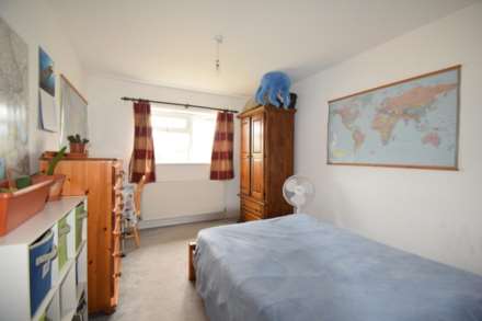 Chiltern Gardens, Watlington, Image 8