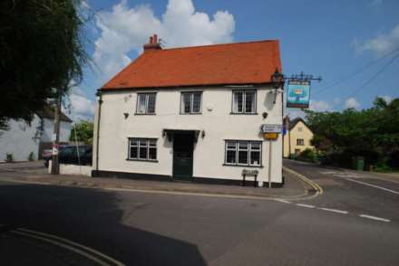 4 Bedroom Town House, Gorwell, Watlington