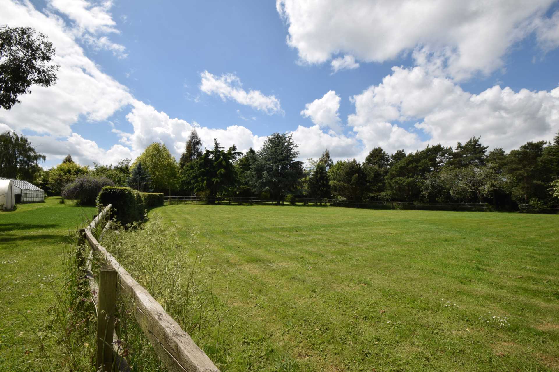 Shepherds Cottage, Brightwell Upperton, Image 25