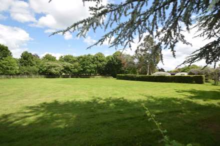 Shepherds Cottage, Brightwell Upperton, Image 28