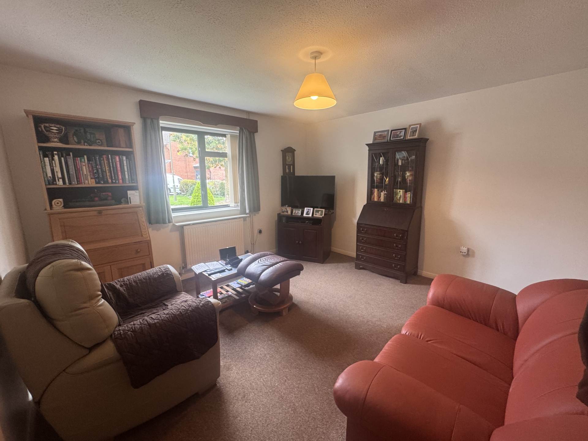 Ash Close, Watlington, Image 4