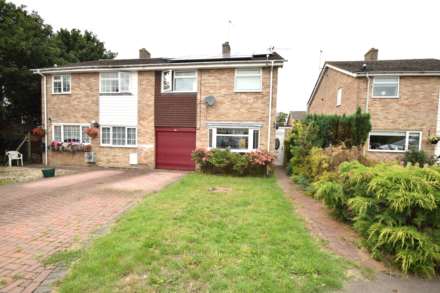 3 Bedroom Semi-Detached, Ireton Close, Chalgrove