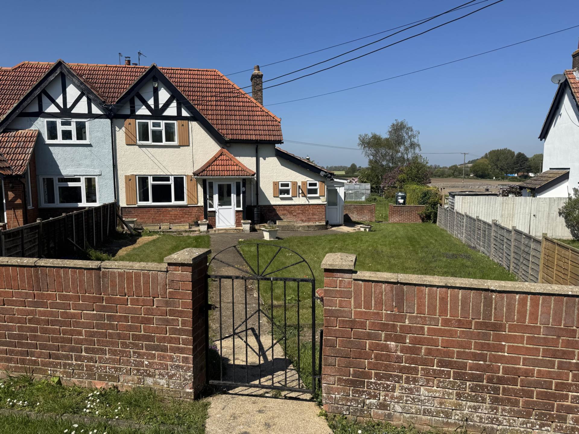 Watlington Road, Lewknor, Image 1