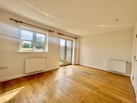 Quarrington Place, Watlington, Image 3